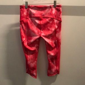 lululemon athletica Pants - Lululemon rose tie dye crop legging, sz 4, 72011 lululemon athletica Pants - Lululemon rose tie dye crop legging, sz 4, 72011